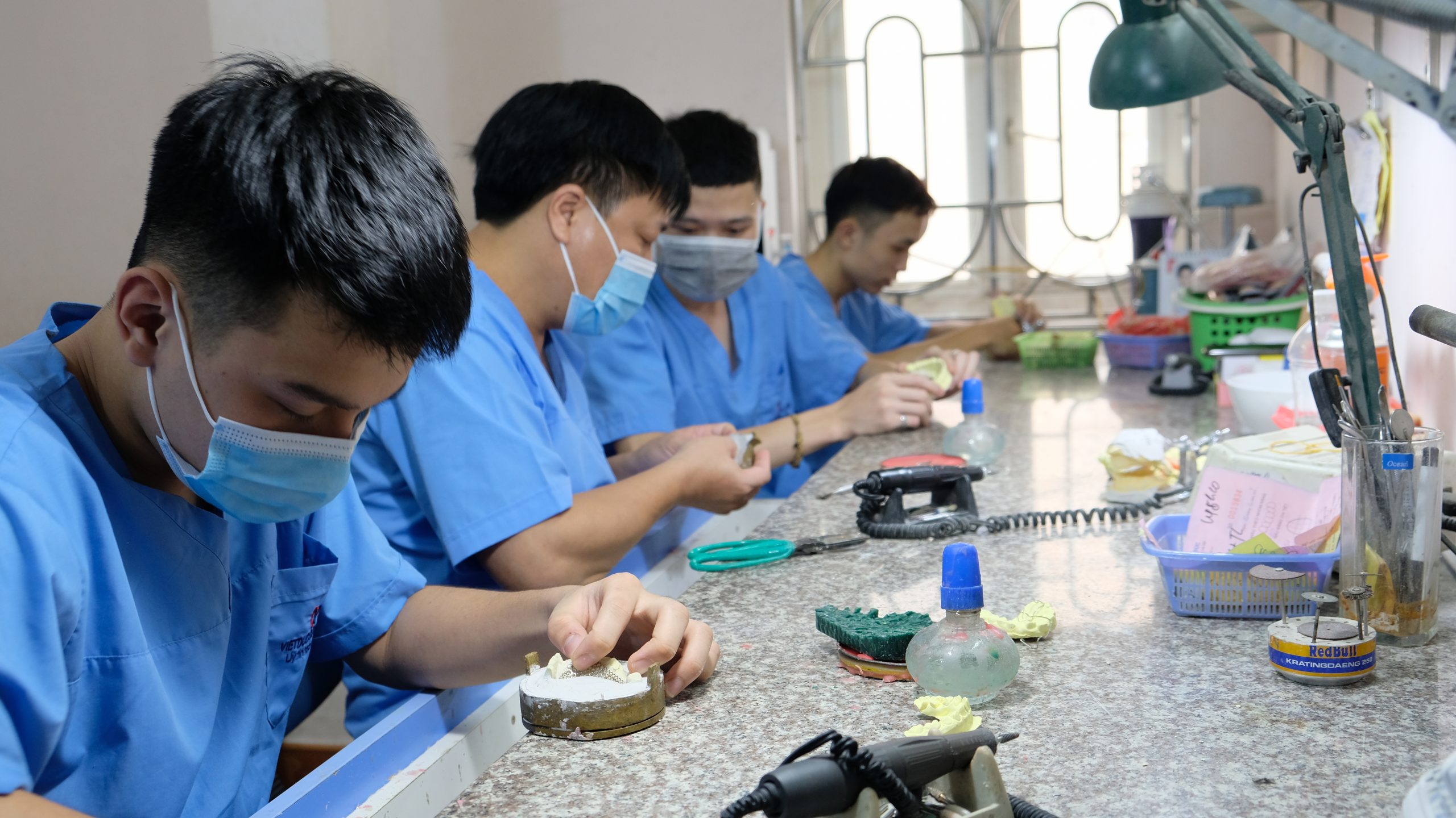 Quy trình sản xuất răng sứ tại Việt Đức